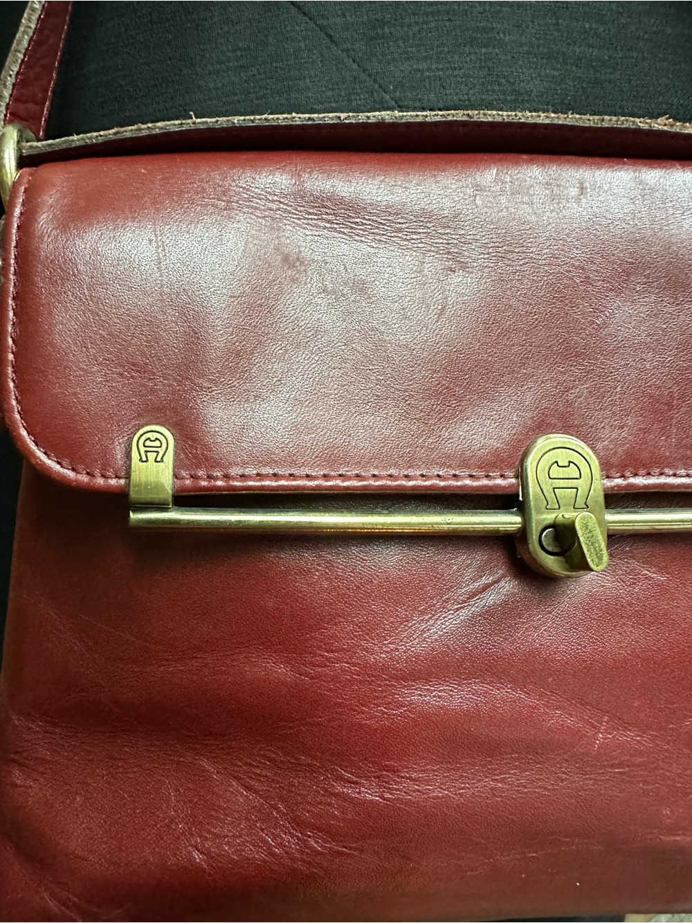 Vintage Etienne Aigner Handmade Oxblood Leather Purse - Picture 9 of 12
